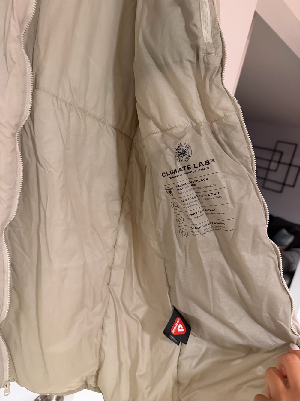 Aritzia Lightweight Waterproof Puffer - Picture 2 of 5